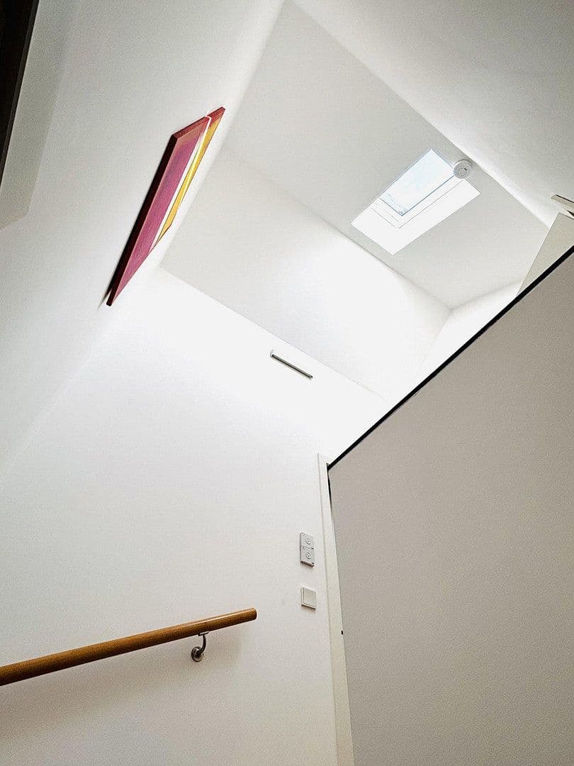 Prodej domu 124 m², pozemek 220 m², Düsseldorf, Severní Porýní-Vestfálsko Prodej domu 124 m², pozemek 220 m², Düsseldorf, Severní Porýní-Vestfálsko