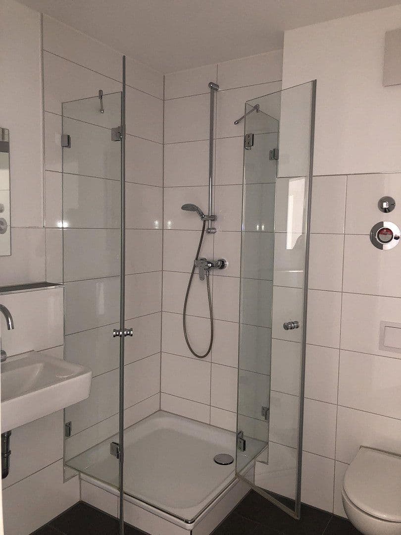 Pronájem bytu 3+1 87 m², Langenfeld (Rheinland), Severní Porýní-Vestfálsko Pronájem bytu 3+1 87 m², Langenfeld (Rheinland), Severní Porýní-Vestfálsko