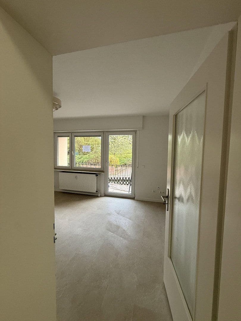 Pronájem bytu 3+1 65 m², Annweiler am Trifels, Porýní-Falc Pronájem bytu 3+1 65 m², Annweiler am Trifels, Porýní-Falc