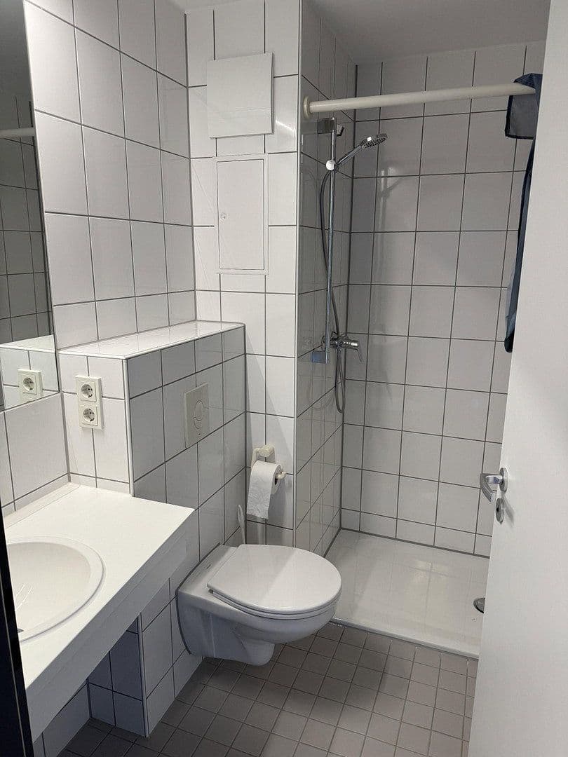 Pronájem bytu 1+1 17 m², Universitätsstraße 3, Regensburg, Bavorsko Pronájem bytu 1+1 17 m², Universitätsstraße 3, Regensburg, Bavorsko