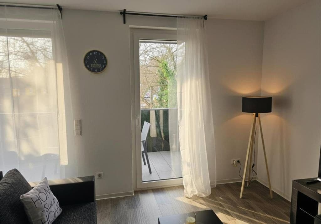 Pronájem bytu 2+1 48 m², Rheinstraße 115, Karlsruhe, Bádensko-Württembersko Pronájem bytu 2+1 48 m², Rheinstraße 115, Karlsruhe, Bádensko-Württembersko