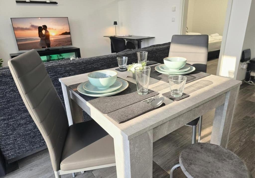 Pronájem bytu 2+1 48 m², Rheinstraße 115, Karlsruhe, Bádensko-Württembersko Pronájem bytu 2+1 48 m², Rheinstraße 115, Karlsruhe, Bádensko-Württembersko