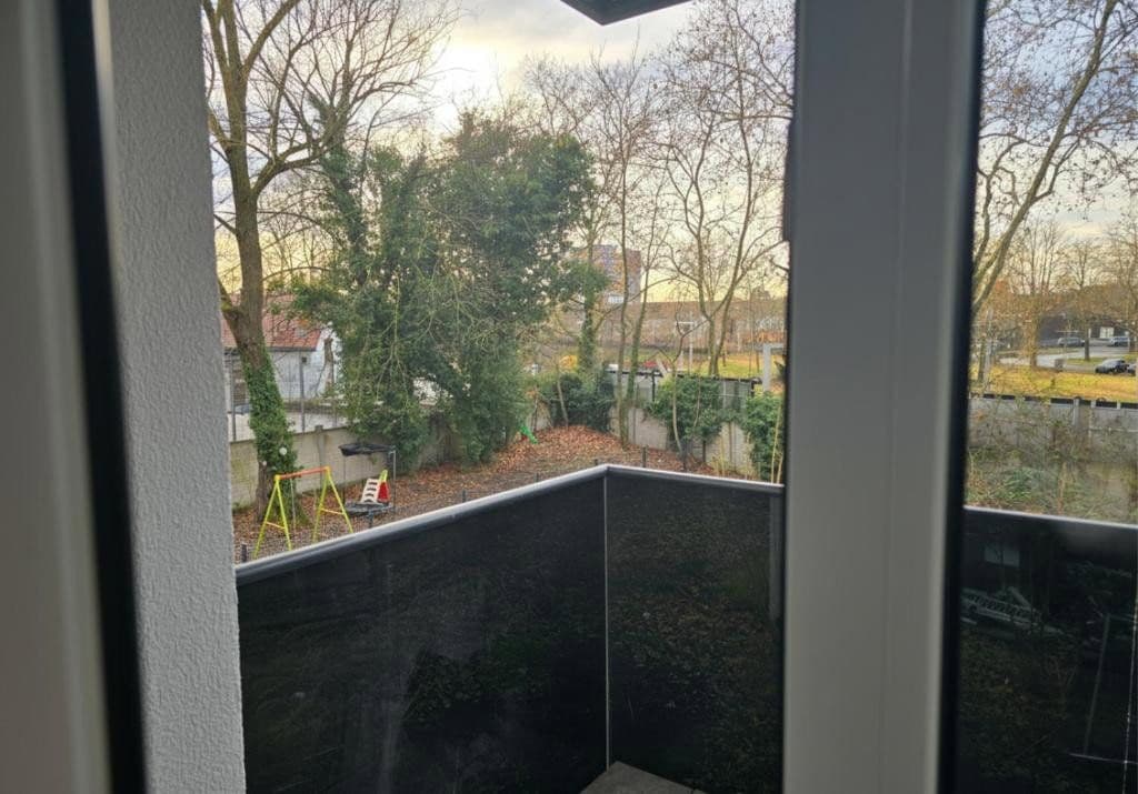 Pronájem bytu 2+1 48 m², Rheinstraße 115, Karlsruhe, Bádensko-Württembersko Pronájem bytu 2+1 48 m², Rheinstraße 115, Karlsruhe, Bádensko-Württembersko