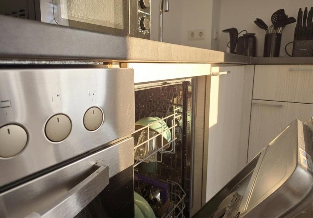 Pronájem bytu 2+1 48 m², Rheinstraße 115, Karlsruhe, Bádensko-Württembersko Pronájem bytu 2+1 48 m², Rheinstraße 115, Karlsruhe, Bádensko-Württembersko