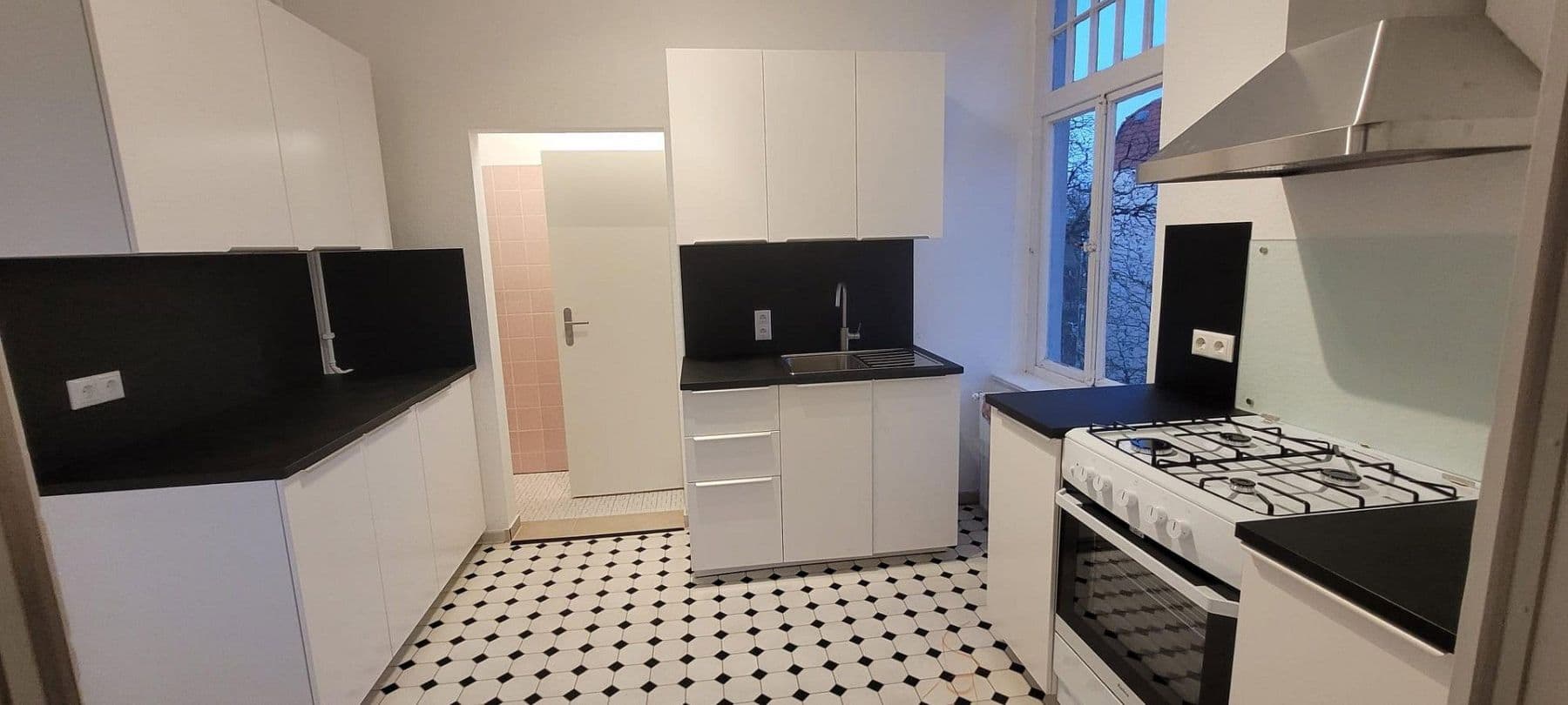 Pronájem bytu 4+1 12 m², Nobbenburger Straße 8, Osnabrück, Dolní Sasko Pronájem bytu 4+1 12 m², Nobbenburger Straße 8, Osnabrück, Dolní Sasko