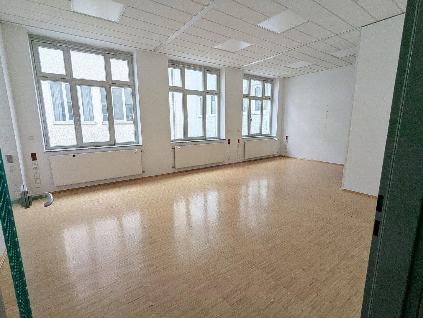 Pronájem kanceláře 107 m², Lameystr. 8A, Pforzheim, Bádensko-Württembersko Pronájem kanceláře 107 m², Lameystr. 8A, Pforzheim, Bádensko-Württembersko