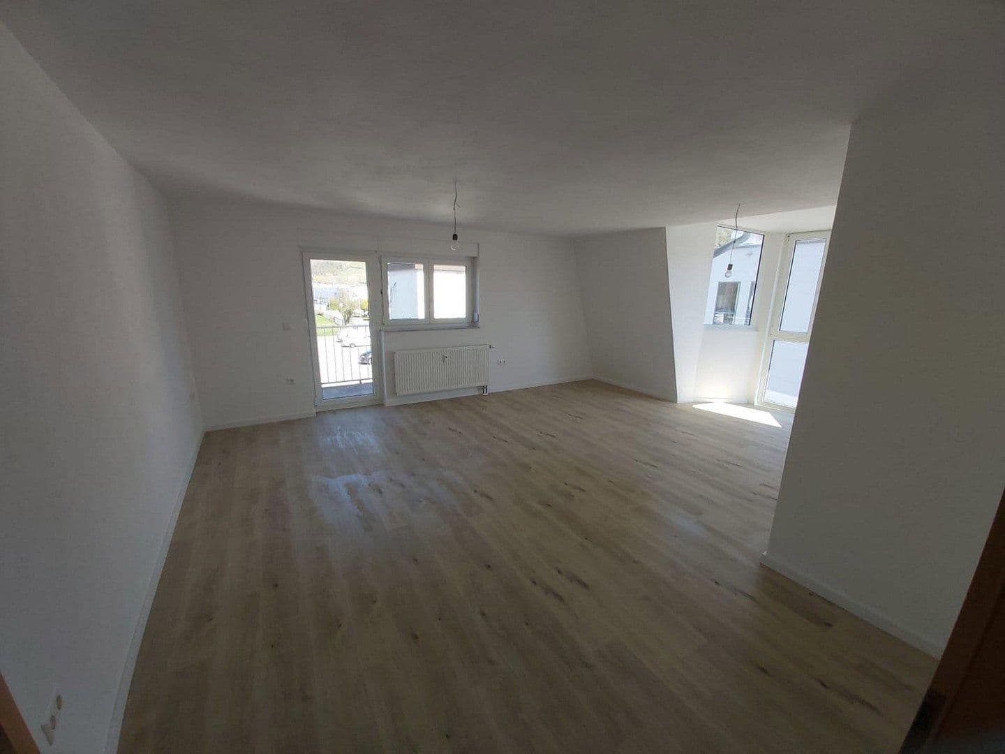 Pronájem bytu 4+1 103 m², Industriestraße 11, Haßmersheim, Bádensko-Württembersko Pronájem bytu 4+1 103 m², Industriestraße 11, Haßmersheim, Bádensko-Württembersko