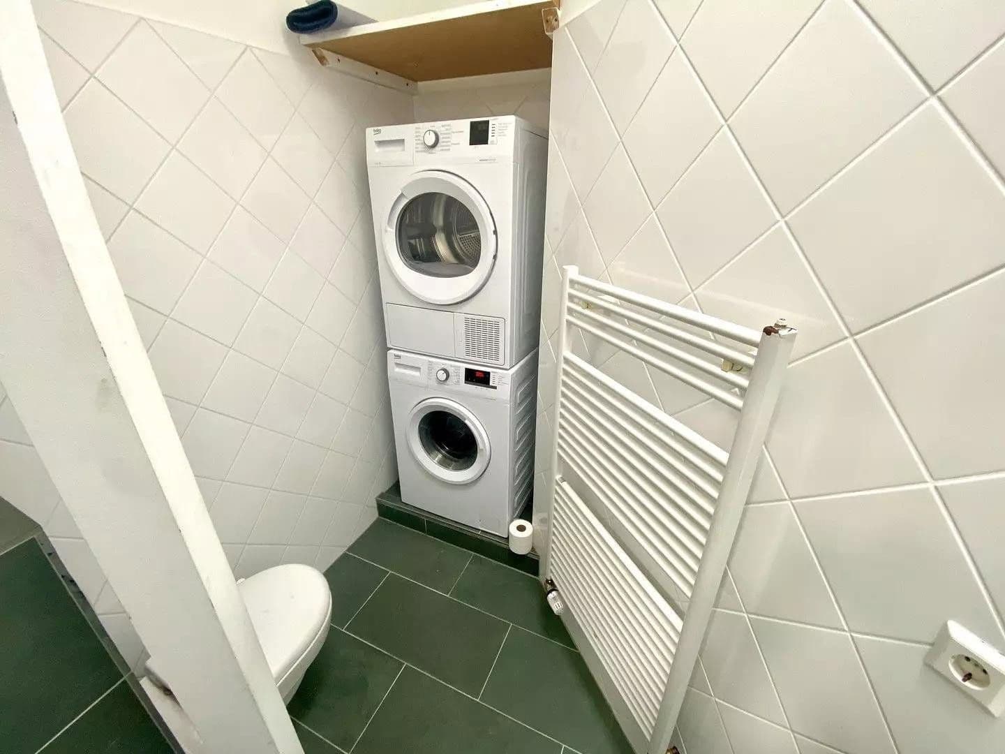 Pronájem bytu 2+1 54 m², Berlin, Berlín Pronájem bytu 2+1 54 m², Berlin, Berlín