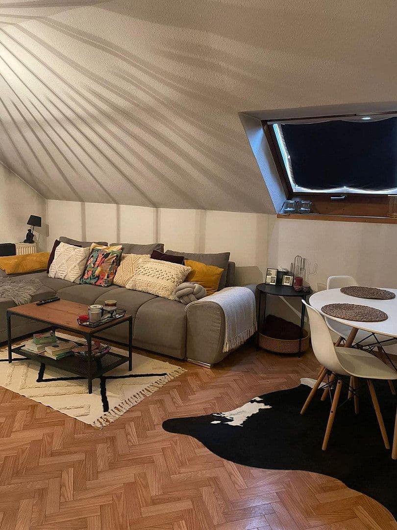 Pronájem bytu 2+1 64 m², Eisenberg (Pfalz), Porýní-Falc Pronájem bytu 2+1 64 m², Eisenberg (Pfalz), Porýní-Falc