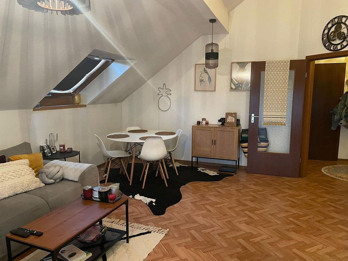 Pronájem bytu 2+1 64 m², Eisenberg (Pfalz), Porýní-Falc Pronájem bytu 2+1 64 m², Eisenberg (Pfalz), Porýní-Falc