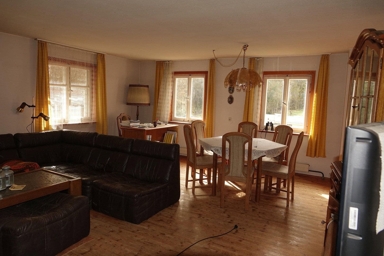 Prodej domu 200 m², pozemek 20.000 m², Alpirsbach, Bádensko-Württembersko Prodej domu 200 m², pozemek 20.000 m², Alpirsbach, Bádensko-Württembersko