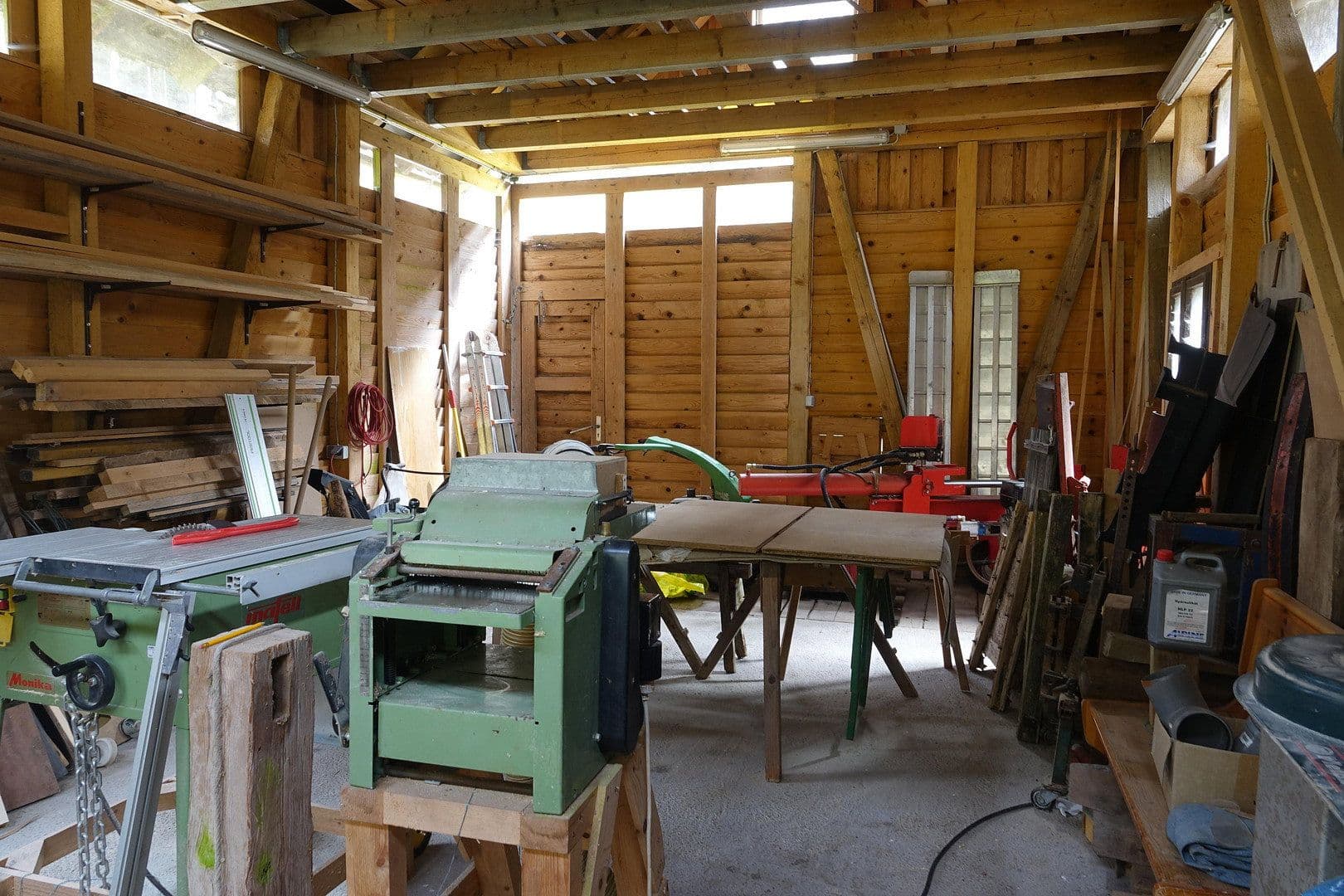 Prodej domu 200 m², pozemek 20.000 m², Alpirsbach, Bádensko-Württembersko Prodej domu 200 m², pozemek 20.000 m², Alpirsbach, Bádensko-Württembersko