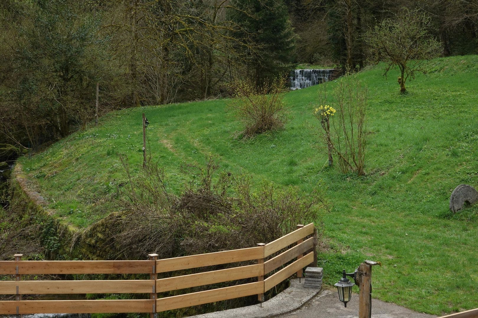 Prodej domu 200 m², pozemek 20.000 m², Alpirsbach, Bádensko-Württembersko Prodej domu 200 m², pozemek 20.000 m², Alpirsbach, Bádensko-Württembersko