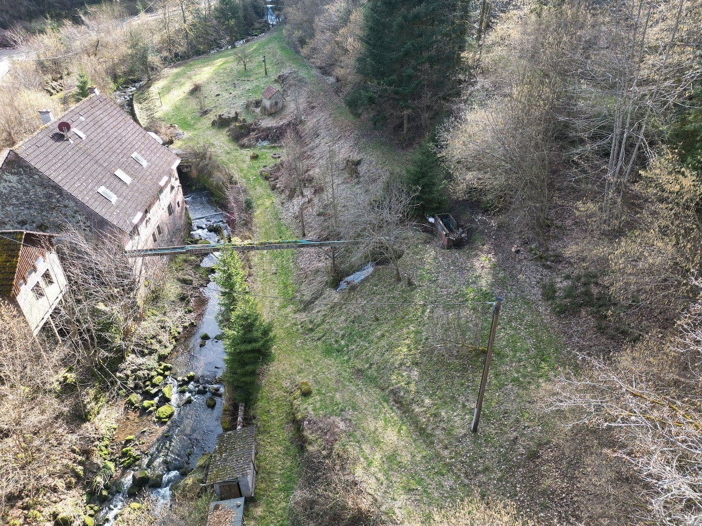 Prodej domu 200 m², pozemek 20.000 m², Alpirsbach, Bádensko-Württembersko Prodej domu 200 m², pozemek 20.000 m², Alpirsbach, Bádensko-Württembersko