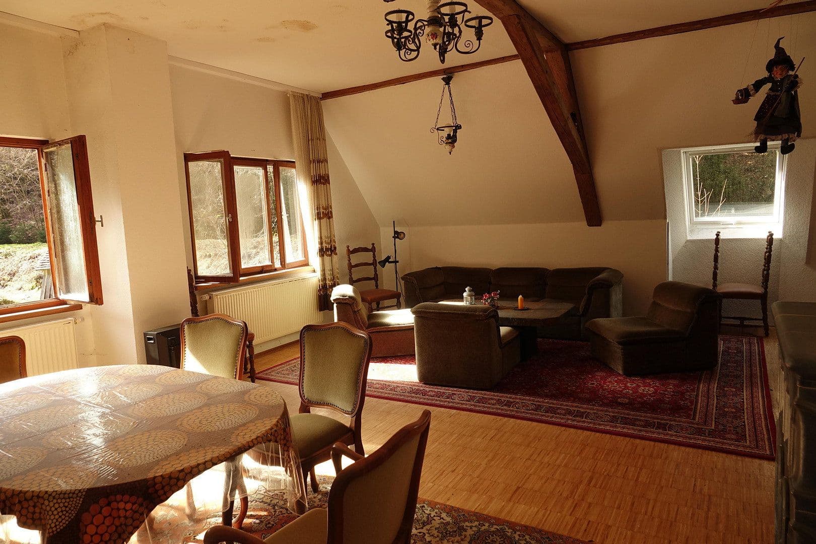 Prodej domu 200 m², pozemek 20.000 m², Alpirsbach, Bádensko-Württembersko Prodej domu 200 m², pozemek 20.000 m², Alpirsbach, Bádensko-Württembersko