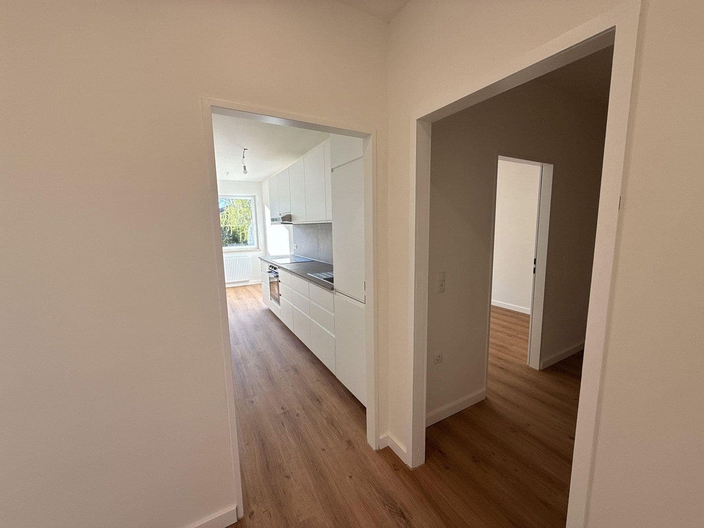 Pronájem bytu 2+kk 75 m², Hittfelder Straße 6a, Rosengarten, Dolní Sasko Pronájem bytu 2+kk 75 m², Hittfelder Straße 6a, Rosengarten, Dolní Sasko