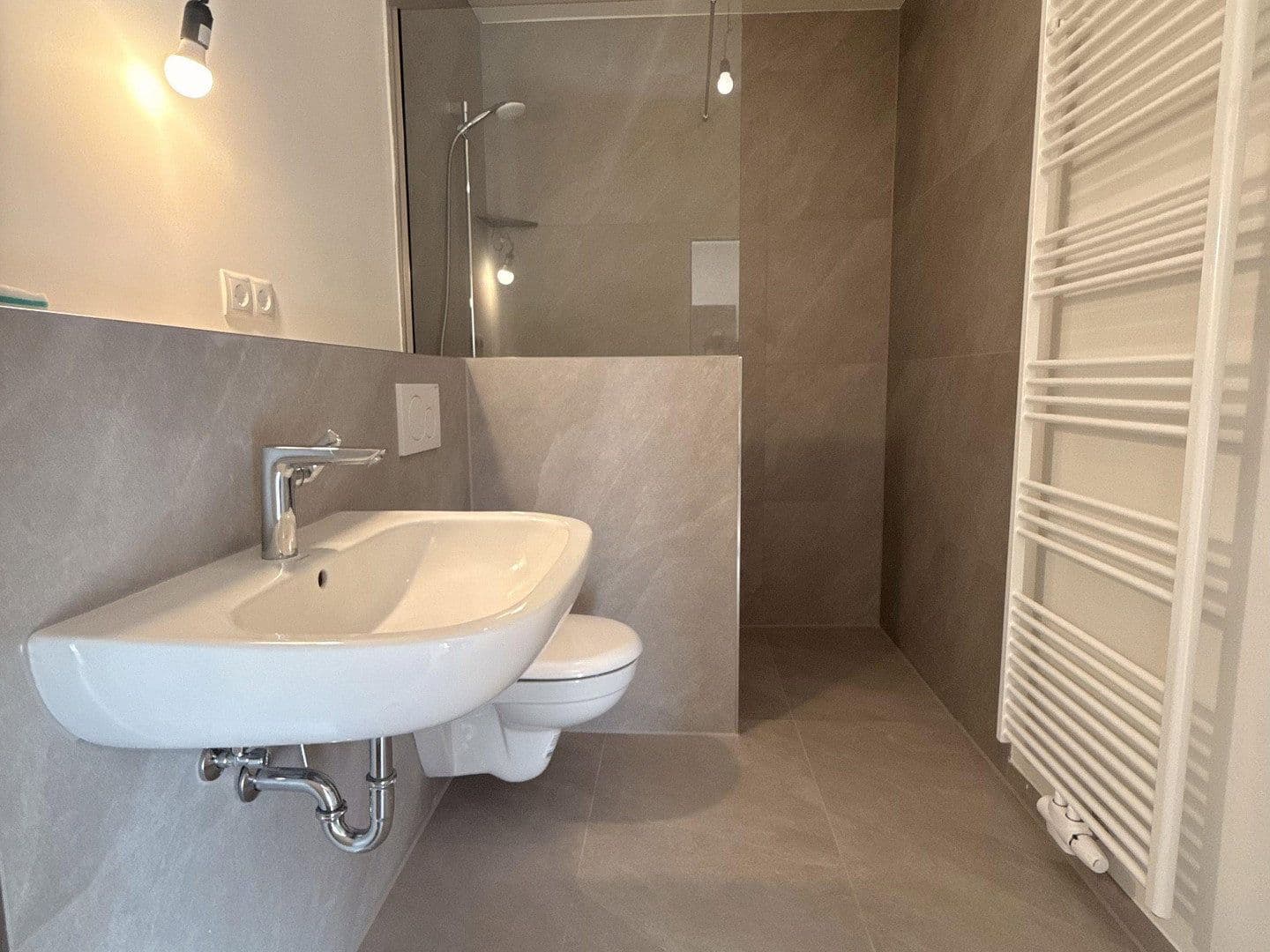 Pronájem bytu 2+kk 75 m², Hittfelder Straße 6a, Rosengarten, Dolní Sasko Pronájem bytu 2+kk 75 m², Hittfelder Straße 6a, Rosengarten, Dolní Sasko