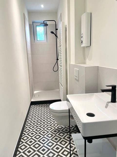 Prodej bytu 3+1 77 m², Düsseldorf, Severní Porýní-Vestfálsko Prodej bytu 3+1 77 m², Düsseldorf, Severní Porýní-Vestfálsko