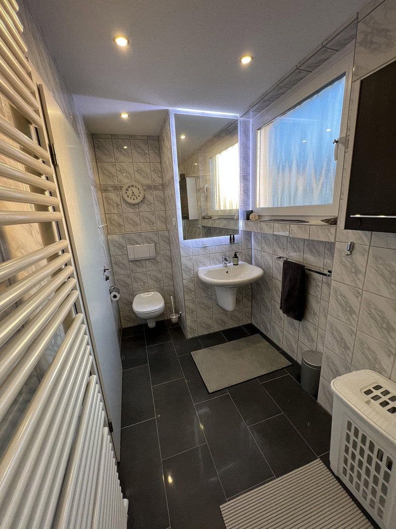 Prodej domu 259 m², pozemek 935 m², Hagen, Severní Porýní-Vestfálsko Prodej domu 259 m², pozemek 935 m², Hagen, Severní Porýní-Vestfálsko