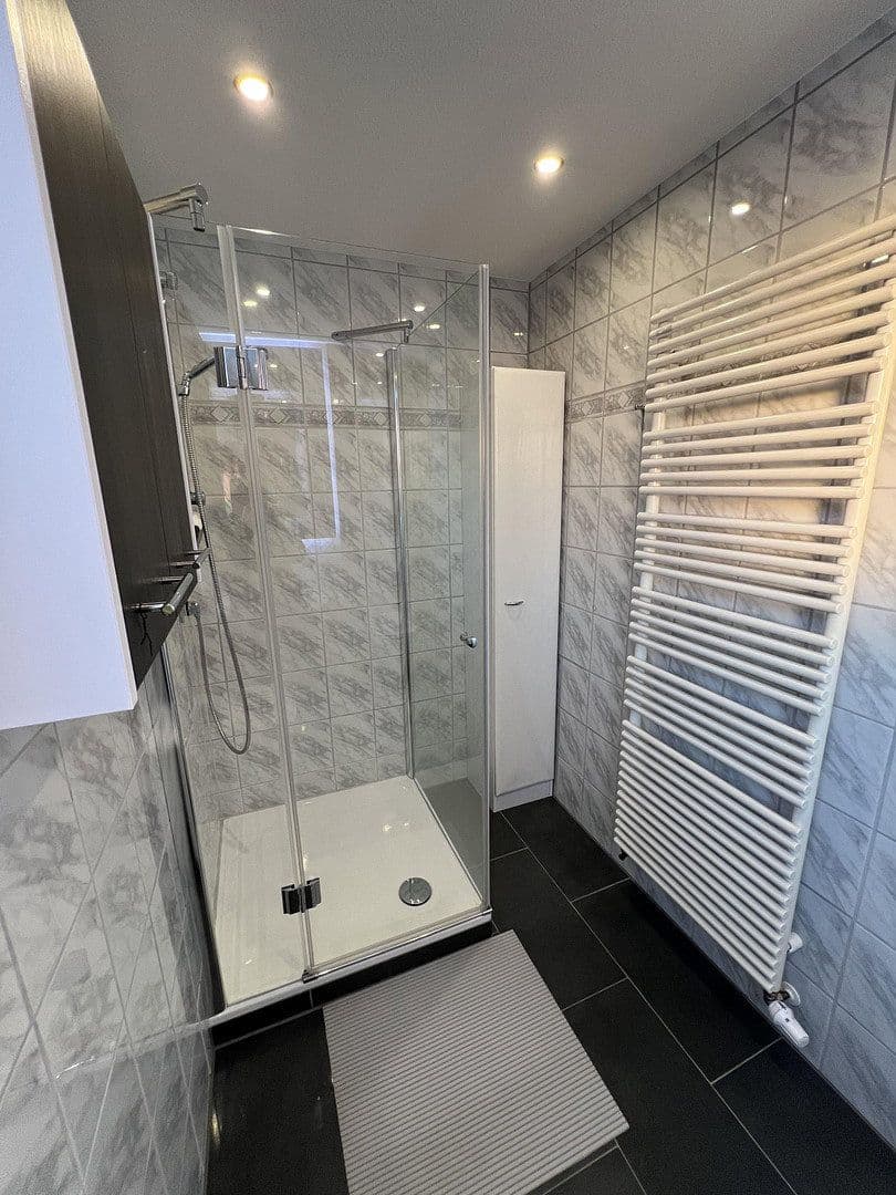 Prodej domu 259 m², pozemek 935 m², Hagen, Severní Porýní-Vestfálsko Prodej domu 259 m², pozemek 935 m², Hagen, Severní Porýní-Vestfálsko