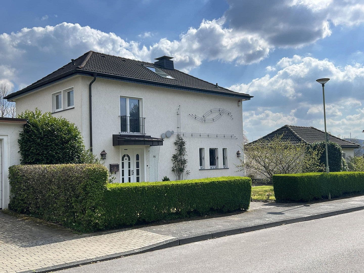 Prodej domu 259 m², pozemek 935 m², Hagen, Severní Porýní-Vestfálsko Prodej domu 259 m², pozemek 935 m², Hagen, Severní Porýní-Vestfálsko