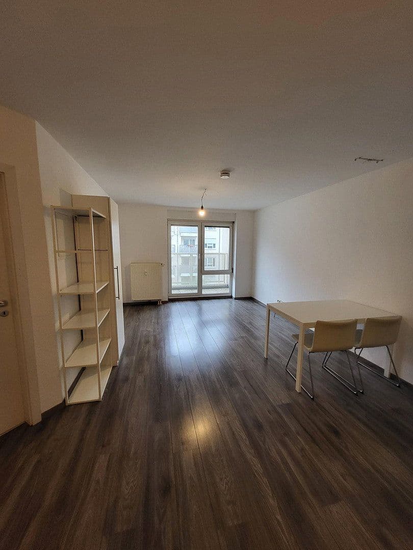 Pronájem bytu 2+1 42 m², Berliner Straße 16, Leipzig, Sasko Pronájem bytu 2+1 42 m², Berliner Straße 16, Leipzig, Sasko