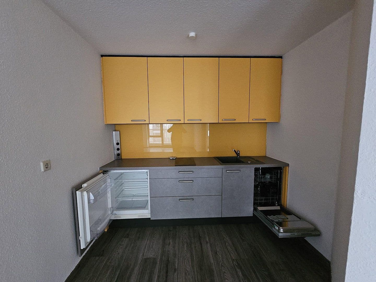 Pronájem bytu 2+1 42 m², Berliner Straße 16, Leipzig, Sasko Pronájem bytu 2+1 42 m², Berliner Straße 16, Leipzig, Sasko