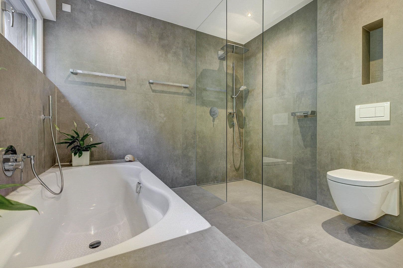 Prodej domu 343 m², pozemek 837 m², Wiesbaden, Hessen Prodej domu 343 m², pozemek 837 m², Wiesbaden, Hessen