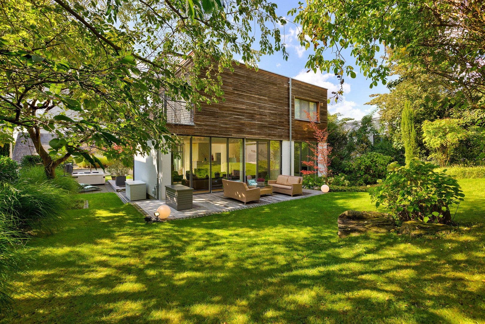 Prodej domu 343 m², pozemek 837 m², Wiesbaden, Hessen Prodej domu 343 m², pozemek 837 m², Wiesbaden, Hessen