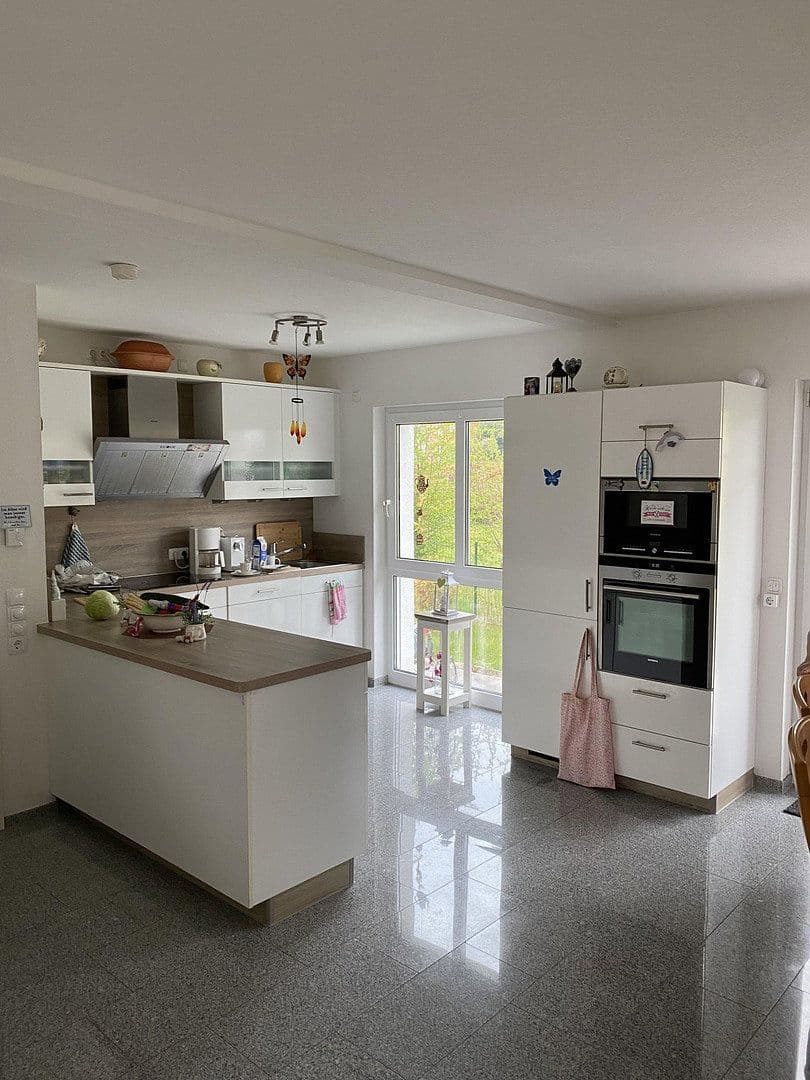 Prodej bytu 4+1 96 m², Rheinstrasse 89, Bremerhaven, Bremen Prodej bytu 4+1 96 m², Rheinstrasse 89, Bremerhaven, Bremen