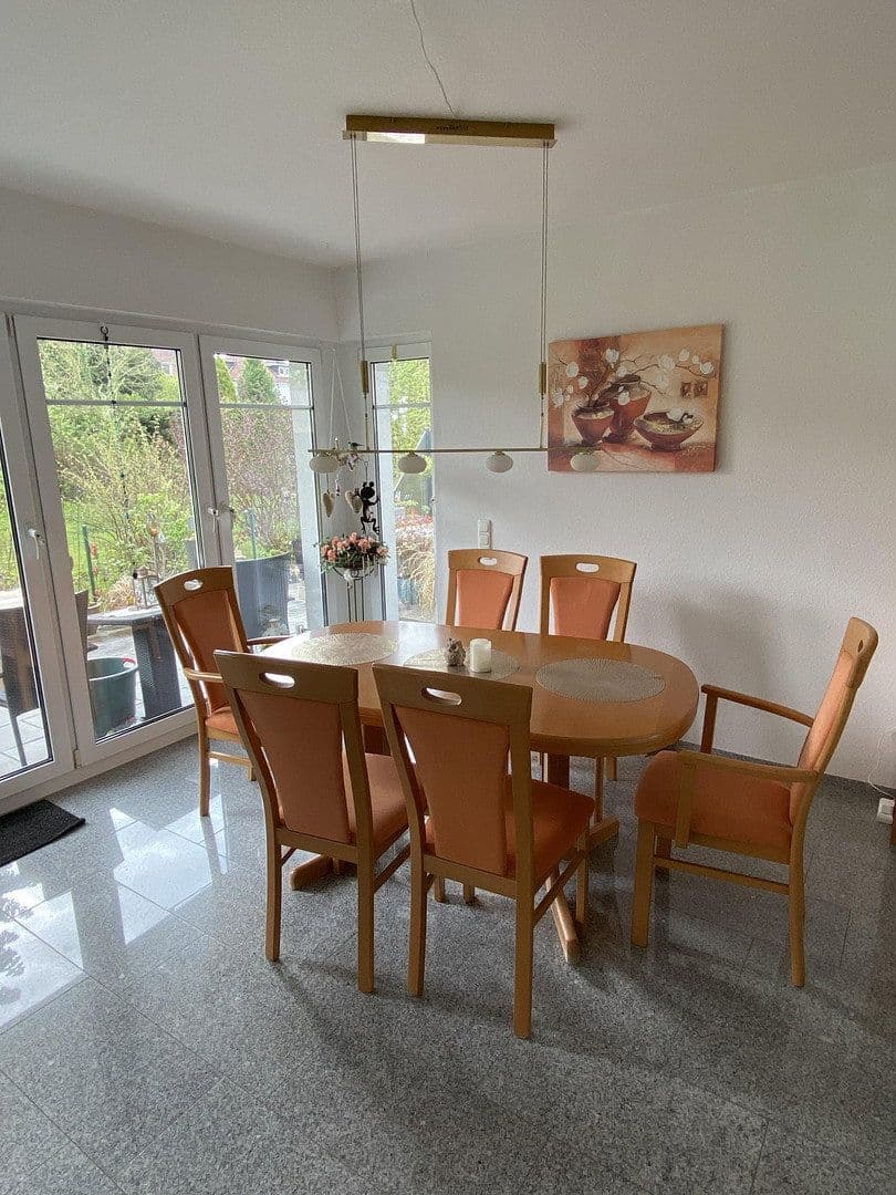 Prodej bytu 4+1 96 m², Rheinstrasse 89, Bremerhaven, Bremen Prodej bytu 4+1 96 m², Rheinstrasse 89, Bremerhaven, Bremen