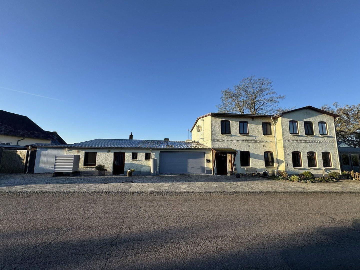 Prodej domu 338 m², pozemek 979 m², Niesgrau, Šlesvicko-Holštýnsko Prodej domu 338 m², pozemek 979 m², Niesgrau, Šlesvicko-Holštýnsko