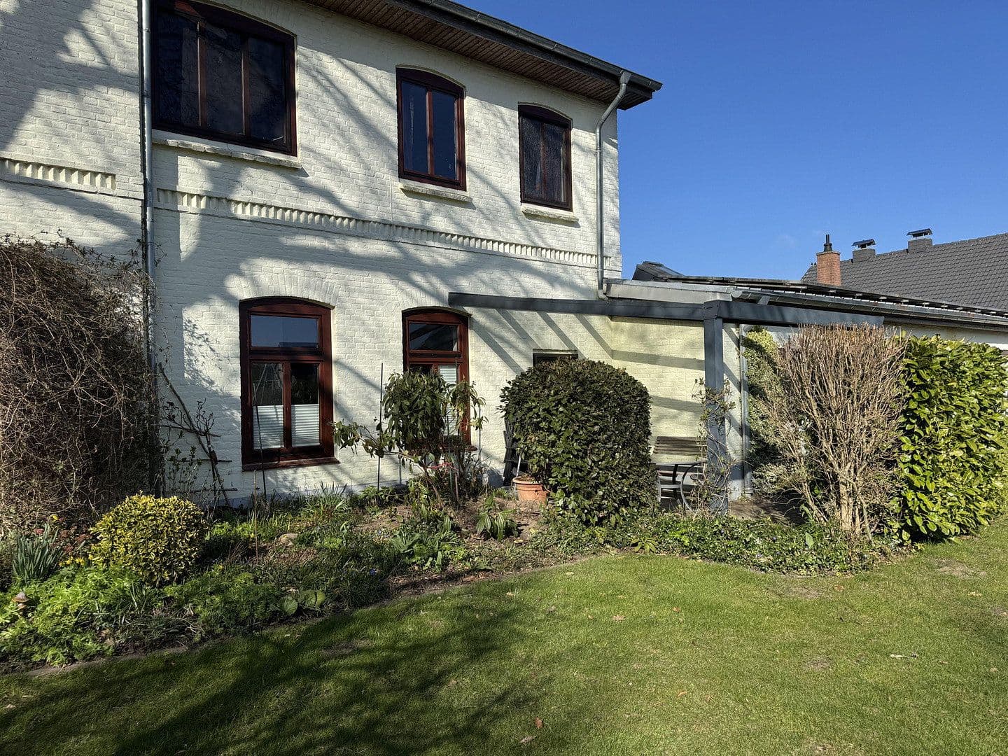 Prodej domu 338 m², pozemek 979 m², Niesgrau, Šlesvicko-Holštýnsko Prodej domu 338 m², pozemek 979 m², Niesgrau, Šlesvicko-Holštýnsko