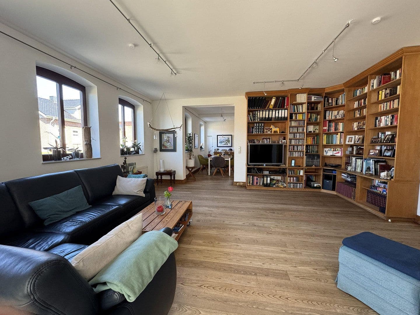 Prodej domu 338 m², pozemek 979 m², Niesgrau, Šlesvicko-Holštýnsko Prodej domu 338 m², pozemek 979 m², Niesgrau, Šlesvicko-Holštýnsko