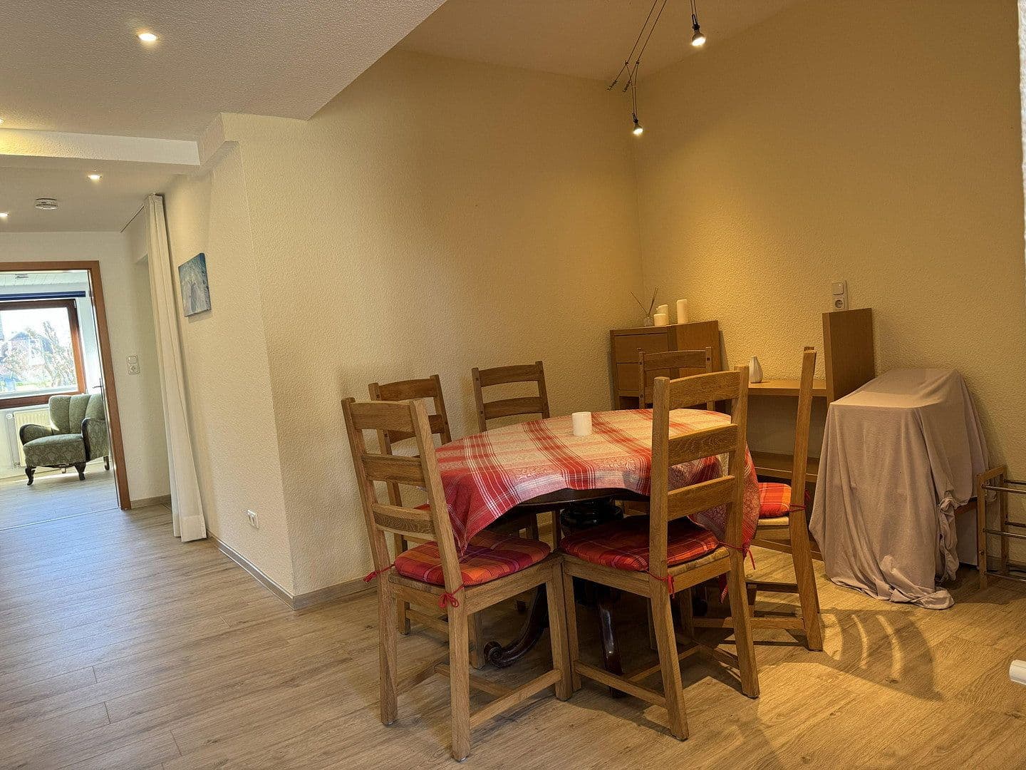 Prodej domu 338 m², pozemek 979 m², Niesgrau, Šlesvicko-Holštýnsko Prodej domu 338 m², pozemek 979 m², Niesgrau, Šlesvicko-Holštýnsko