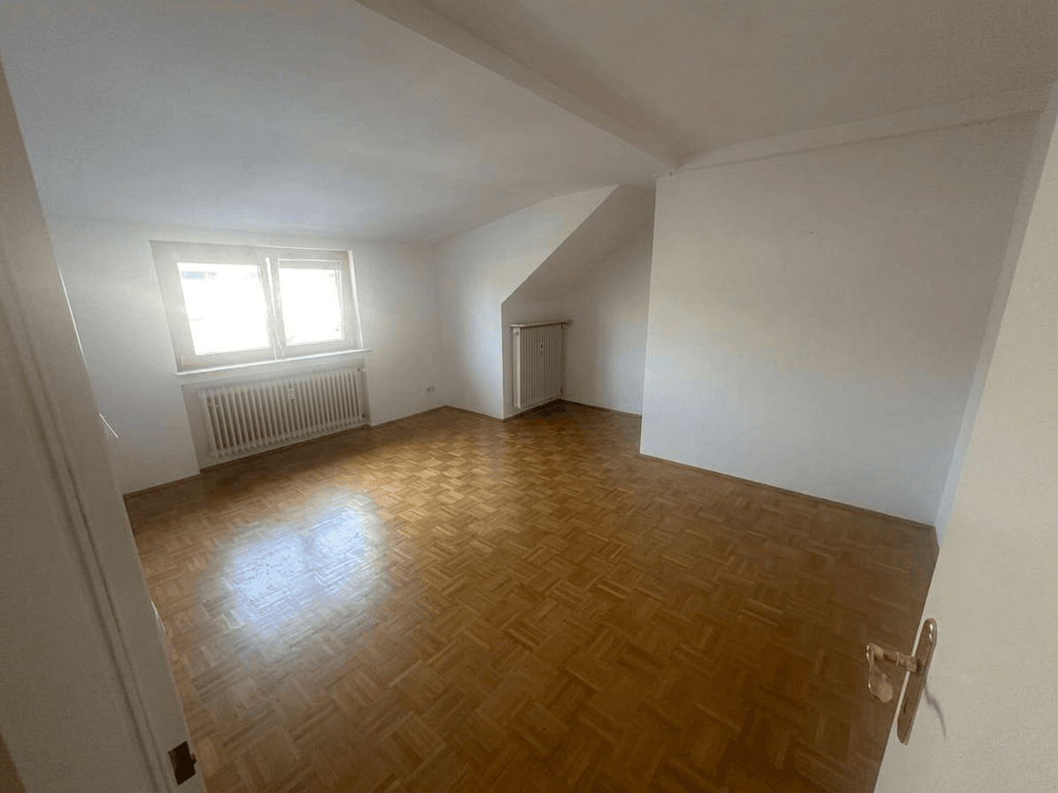 Pronájem bytu 3+1 87 m², Am Auweg 15, Frankfurt Harheim, Hessen Pronájem bytu 3+1 87 m², Am Auweg 15, Frankfurt Harheim, Hessen