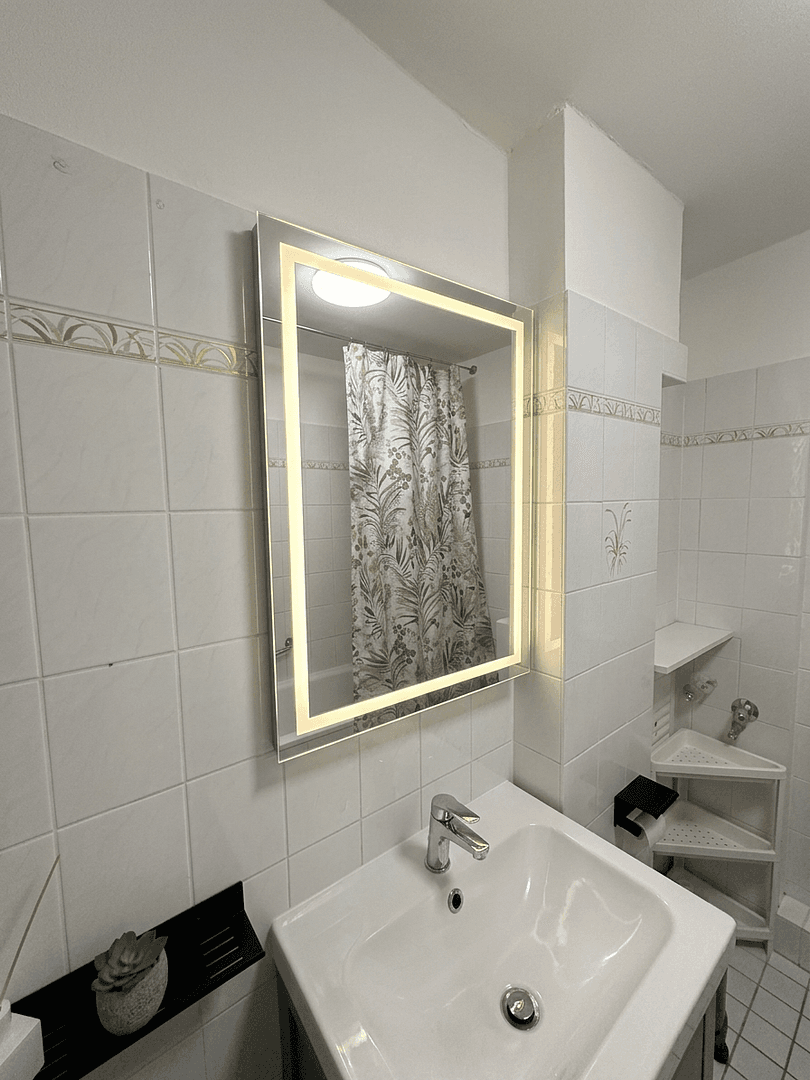 Pronájem bytu 3+1 87 m², Am Auweg 15, Frankfurt Harheim, Hessen Pronájem bytu 3+1 87 m², Am Auweg 15, Frankfurt Harheim, Hessen