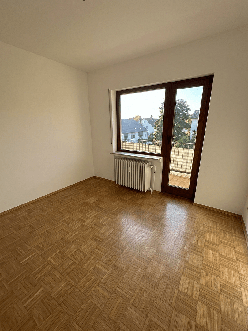 Pronájem bytu 3+1 87 m², Am Auweg 15, Frankfurt Harheim, Hessen Pronájem bytu 3+1 87 m², Am Auweg 15, Frankfurt Harheim, Hessen