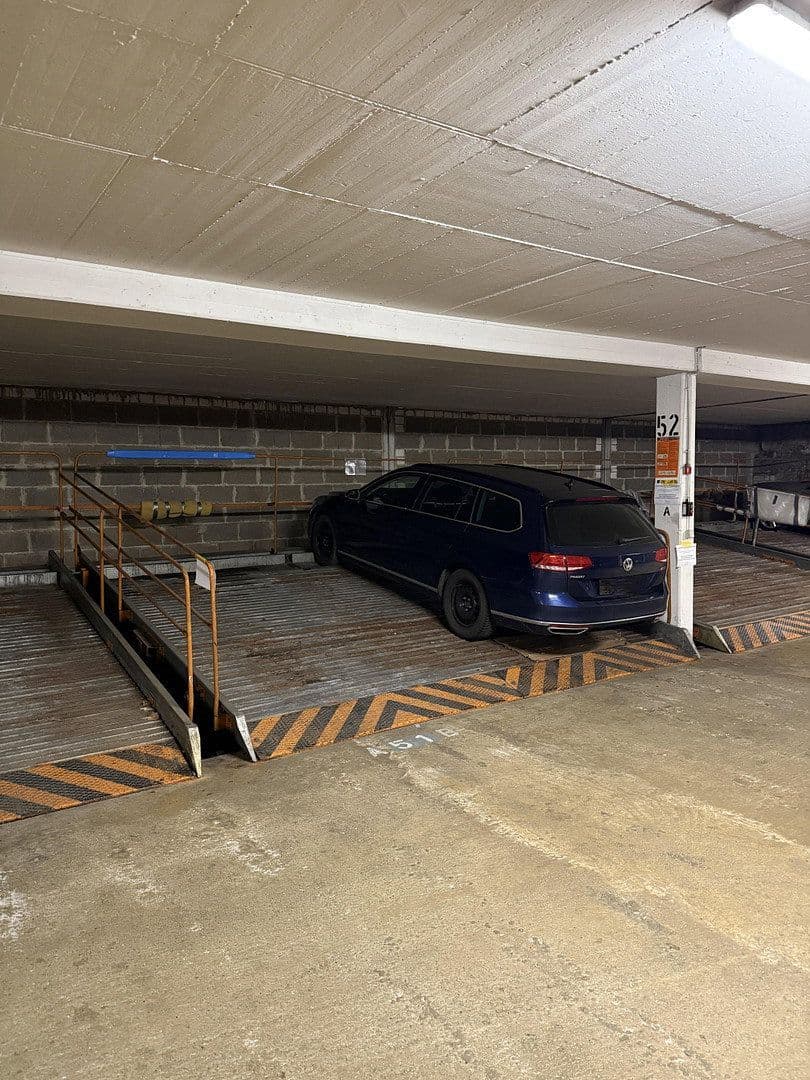 Prodej garáže, S6, 12, Mannheim, Bádensko-Württembersko Prodej garáže, S6, 12, Mannheim, Bádensko-Württembersko