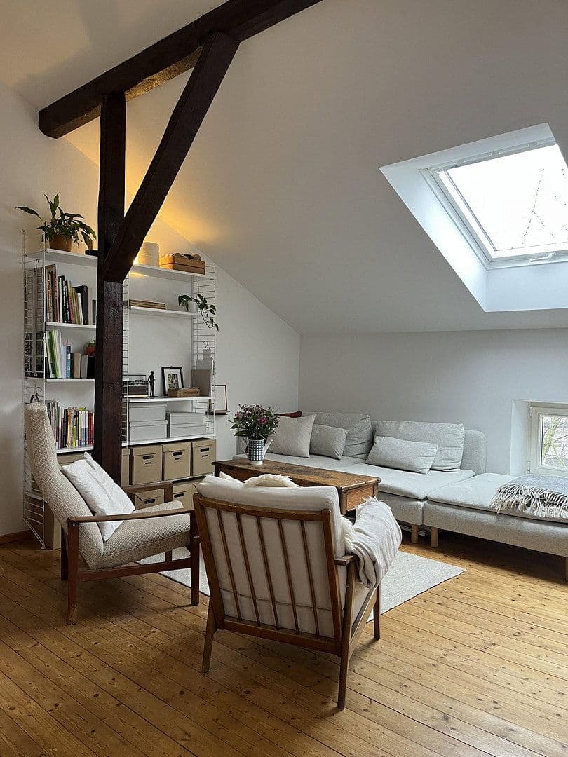 Pronájem bytu 2+1 56 m², Weberstr.41, Bonn, Severní Porýní-Vestfálsko Pronájem bytu 2+1 56 m², Weberstr.41, Bonn, Severní Porýní-Vestfálsko