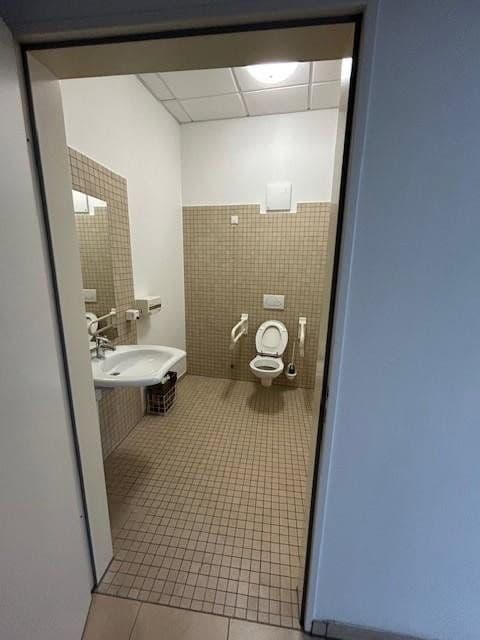 Pronájem nebytového prostoru 254 m², Bebelstr. 4, Worms, Porýní-Falc Pronájem nebytového prostoru 254 m², Bebelstr. 4, Worms, Porýní-Falc