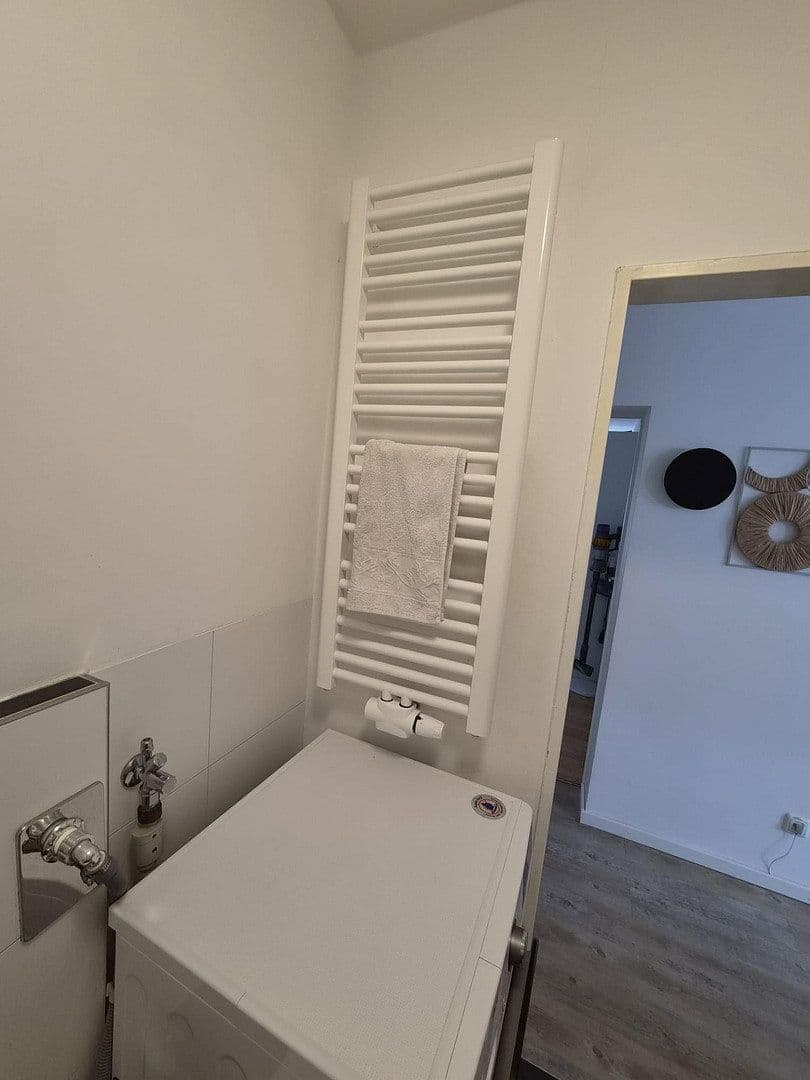 Prodej bytu 3+1 70 m², Hainerweg 2, Heusenstamm, Hessen Prodej bytu 3+1 70 m², Hainerweg 2, Heusenstamm, Hessen