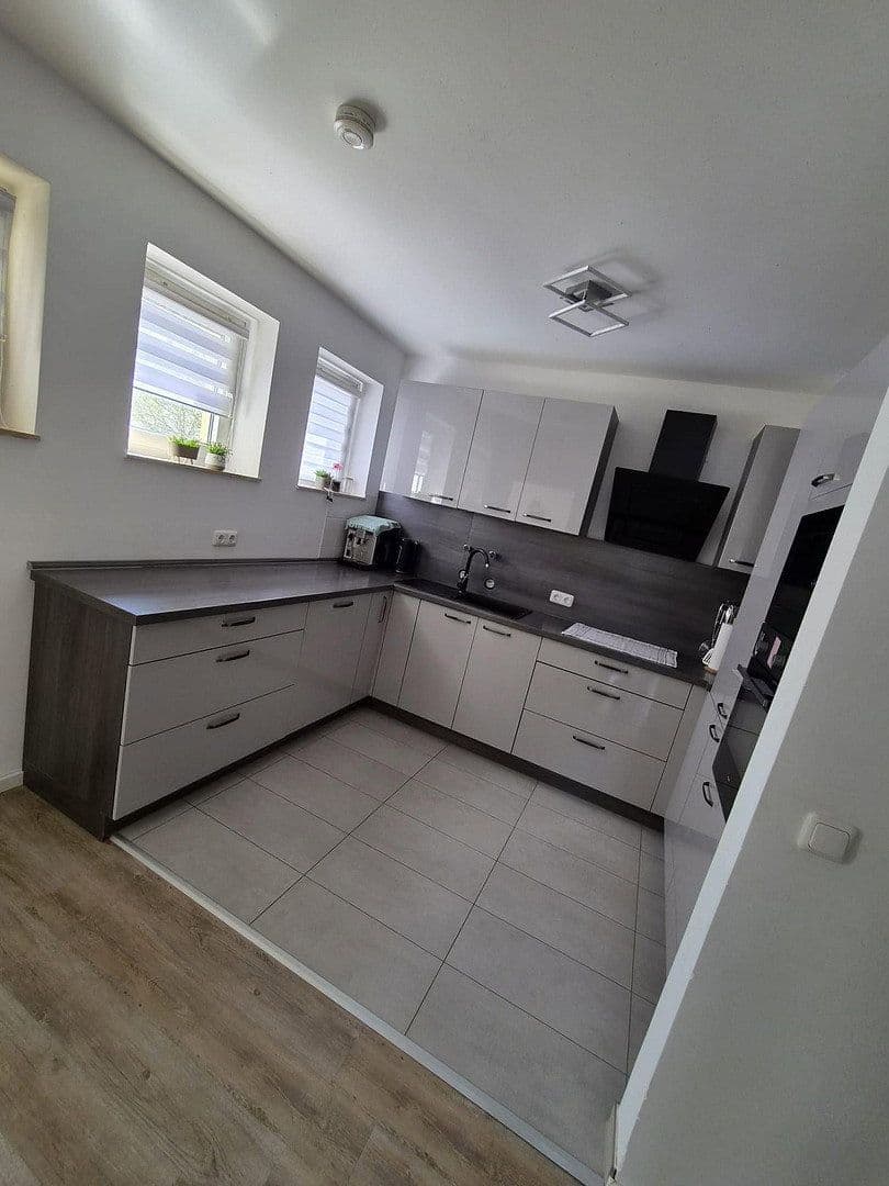 Prodej bytu 3+1 70 m², Hainerweg 2, Heusenstamm, Hessen Prodej bytu 3+1 70 m², Hainerweg 2, Heusenstamm, Hessen