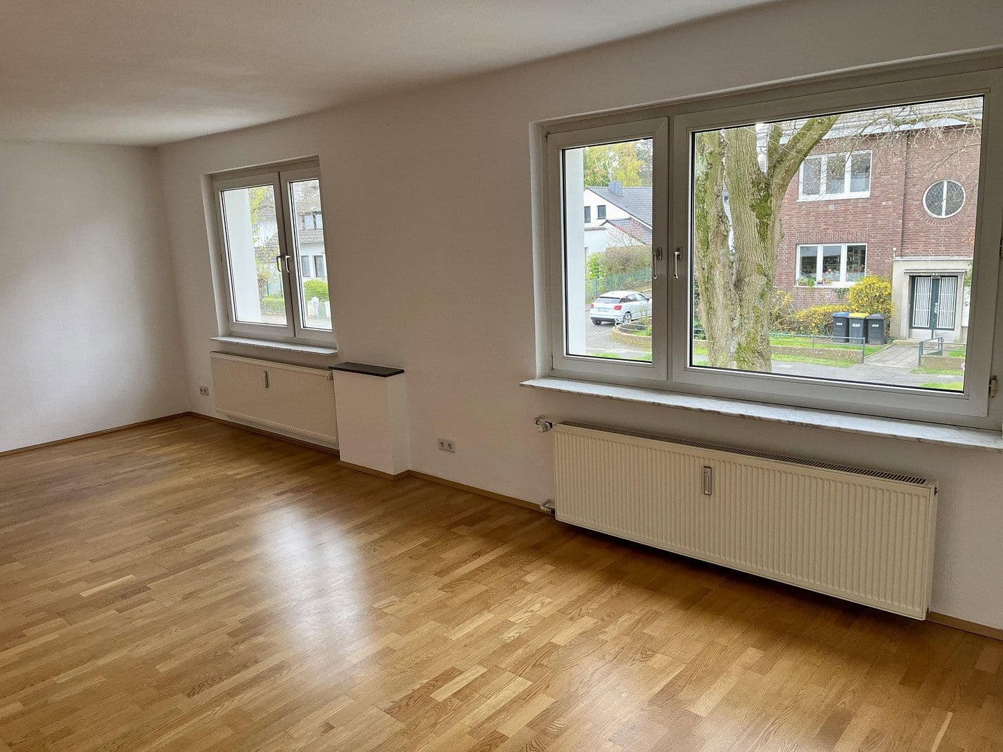 Pronájem bytu 3+1 86 m², Köln, Severní Porýní-Vestfálsko Pronájem bytu 3+1 86 m², Köln, Severní Porýní-Vestfálsko