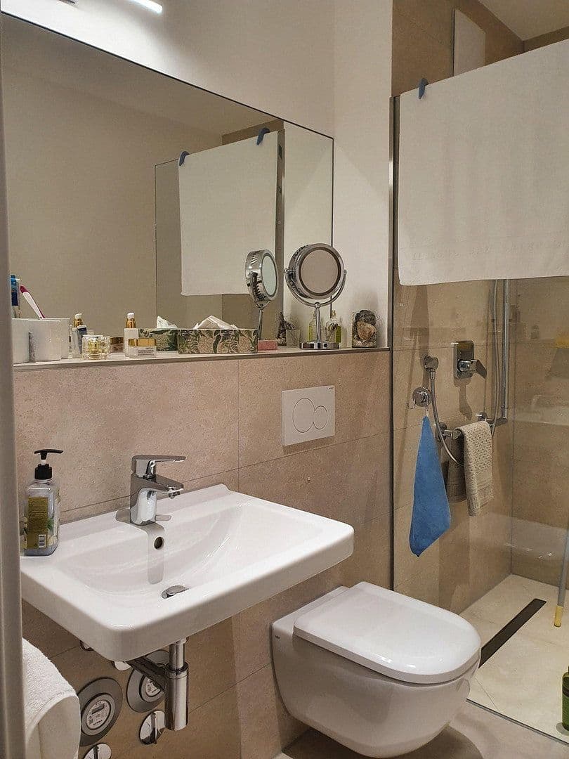 Pronájem bytu 2+1 62 m², Schützenstraße 31, Bad Tölz, Bavorsko Pronájem bytu 2+1 62 m², Schützenstraße 31, Bad Tölz, Bavorsko