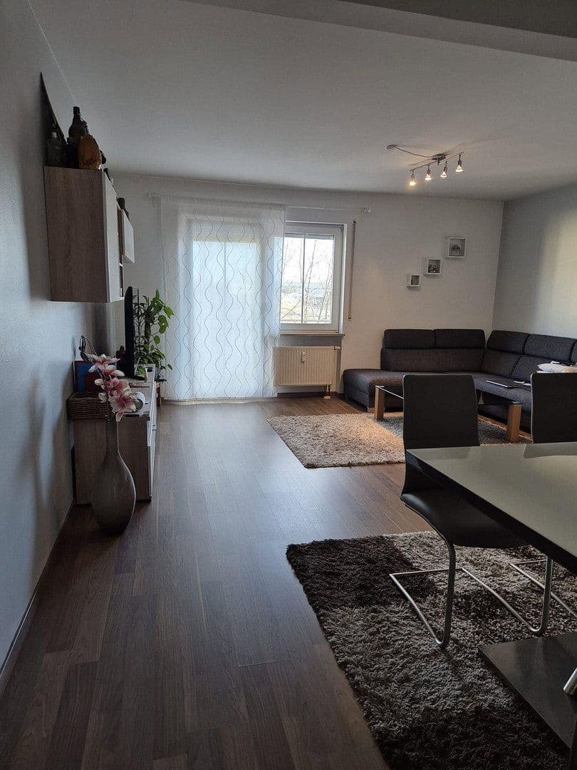 Pronájem bytu 2+1 60 m², Röthenbach an der Pegnitz, Bavorsko Pronájem bytu 2+1 60 m², Röthenbach an der Pegnitz, Bavorsko