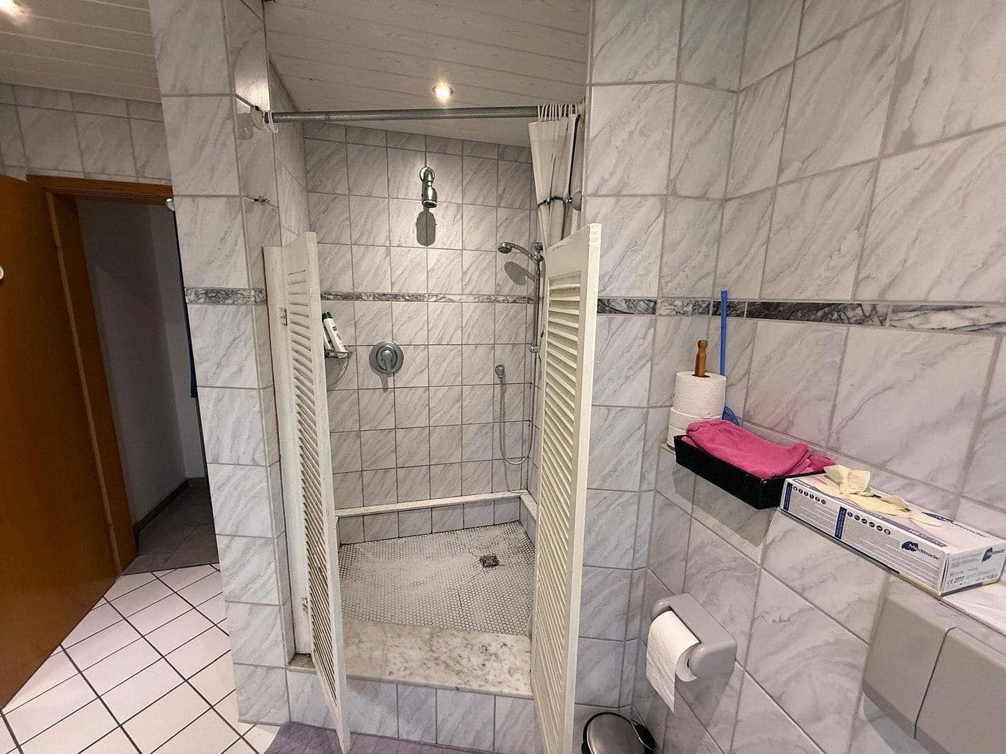 Pronájem bytu 3+1 135 m², Lärchenstr.3, Kirchardt, Bádensko-Württembersko Pronájem bytu 3+1 135 m², Lärchenstr.3, Kirchardt, Bádensko-Württembersko