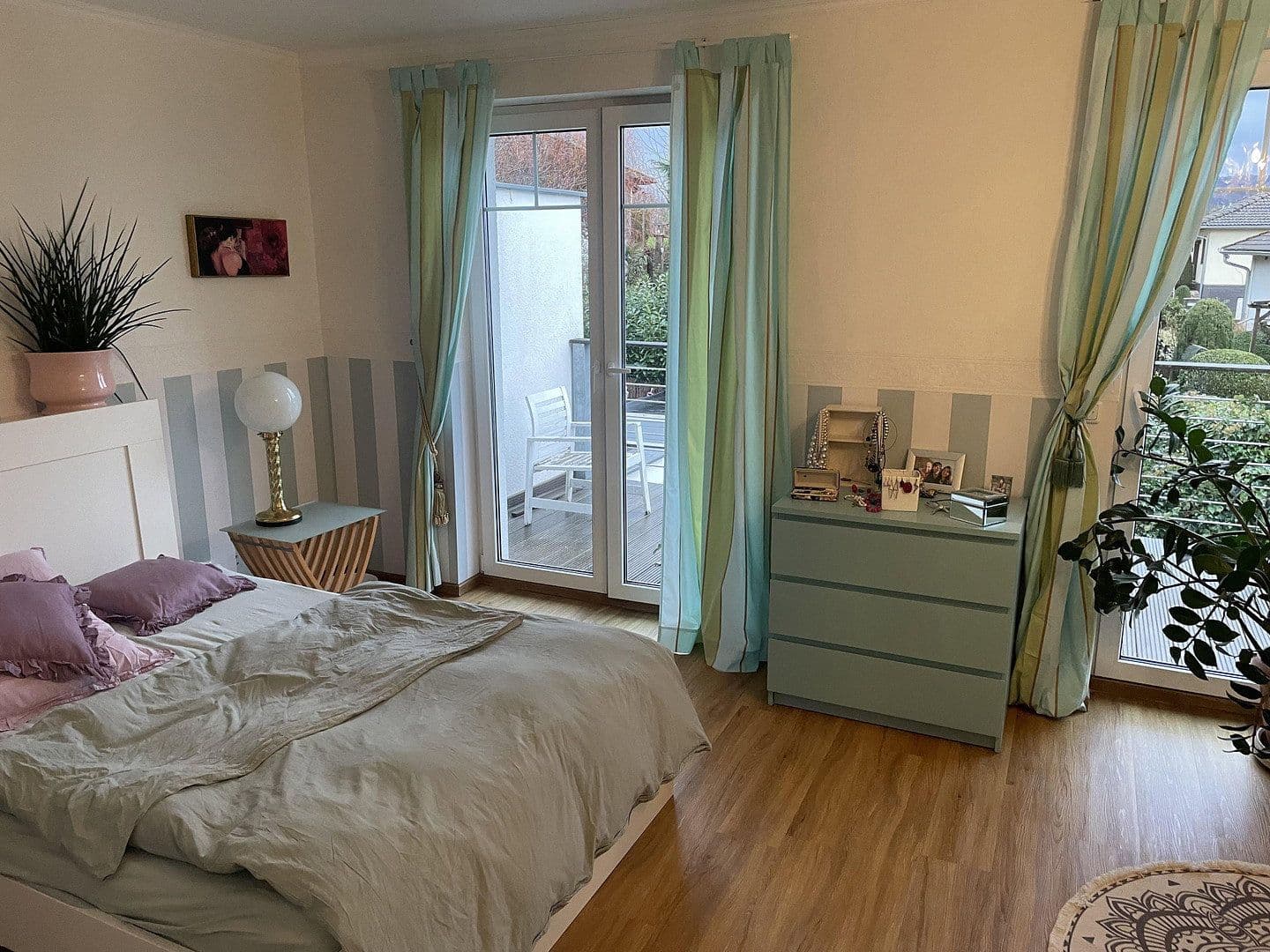 Prodej domu 160 m², pozemek 159 m², Gründau, Hessen Prodej domu 160 m², pozemek 159 m², Gründau, Hessen