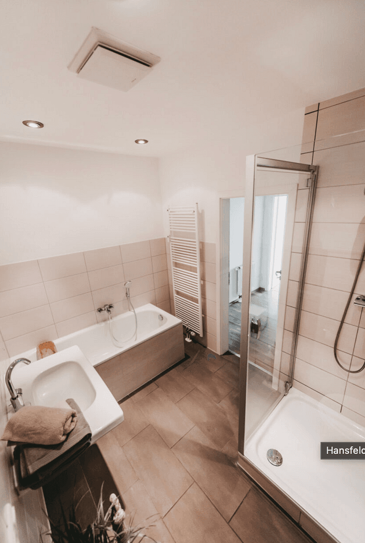 Pronájem bytu 5+1 137 m², Hansfelder Hof 1, Hamberge, Šlesvicko-Holštýnsko Pronájem bytu 5+1 137 m², Hansfelder Hof 1, Hamberge, Šlesvicko-Holštýnsko