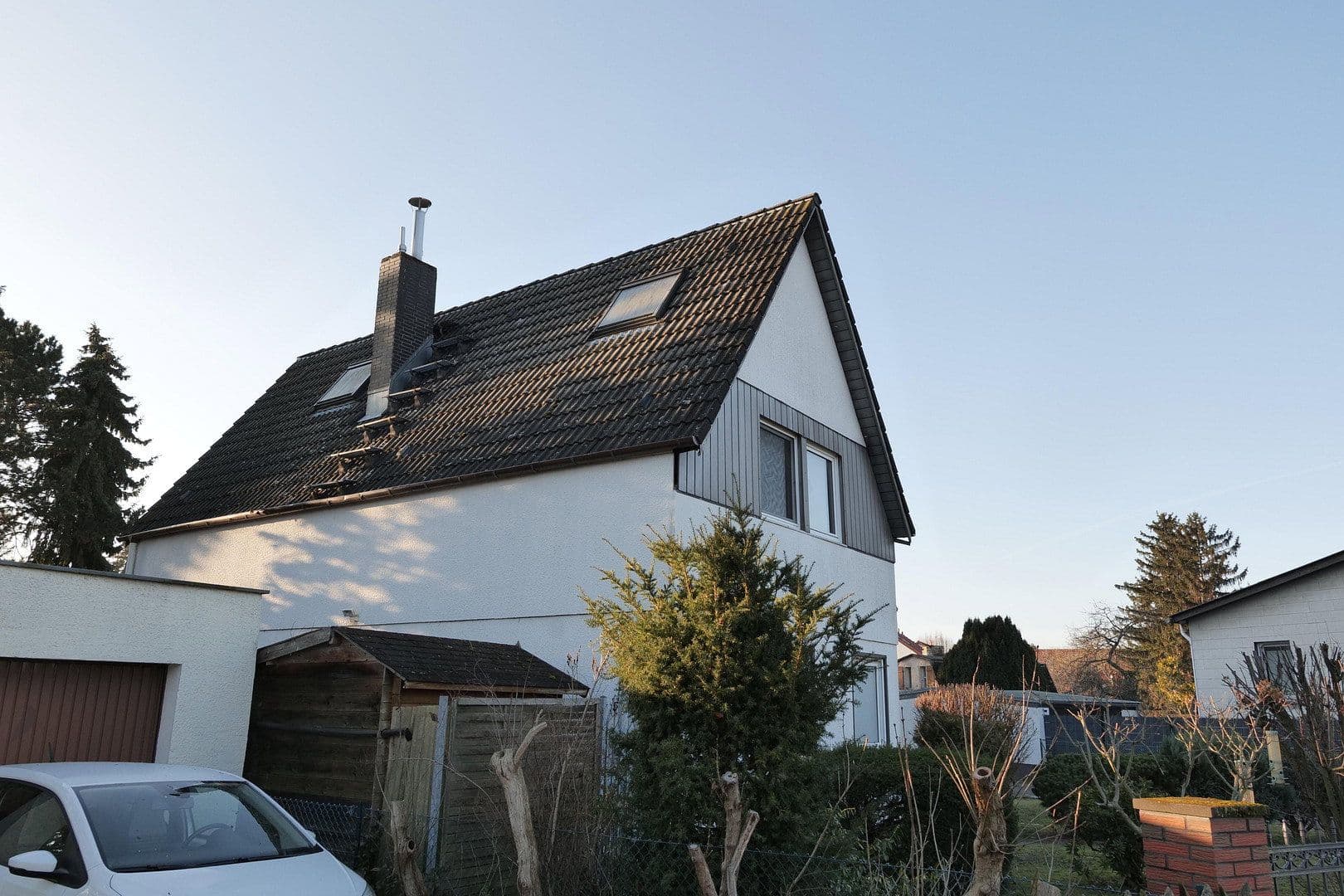 Prodej domu 120 m², pozemek 341 m², Krokusstraße 14, Berlin-Rudow, Berlín Prodej domu 120 m², pozemek 341 m², Krokusstraße 14, Berlin-Rudow, Berlín